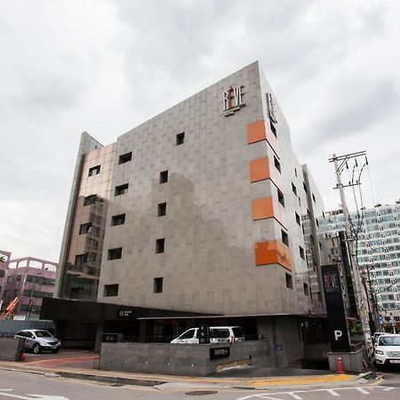 Suwon Reve Hotel Eksteriør billede
