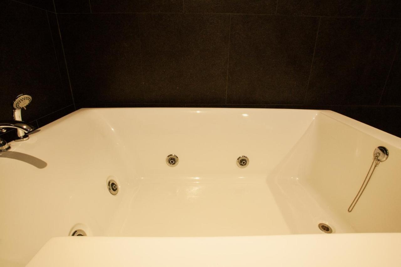 Suwon Reve Hotel Eksteriør billede