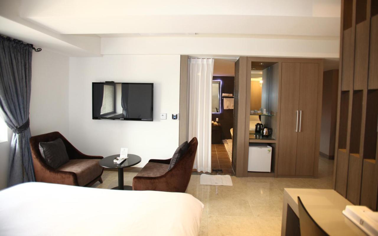 Suwon Reve Hotel Eksteriør billede
