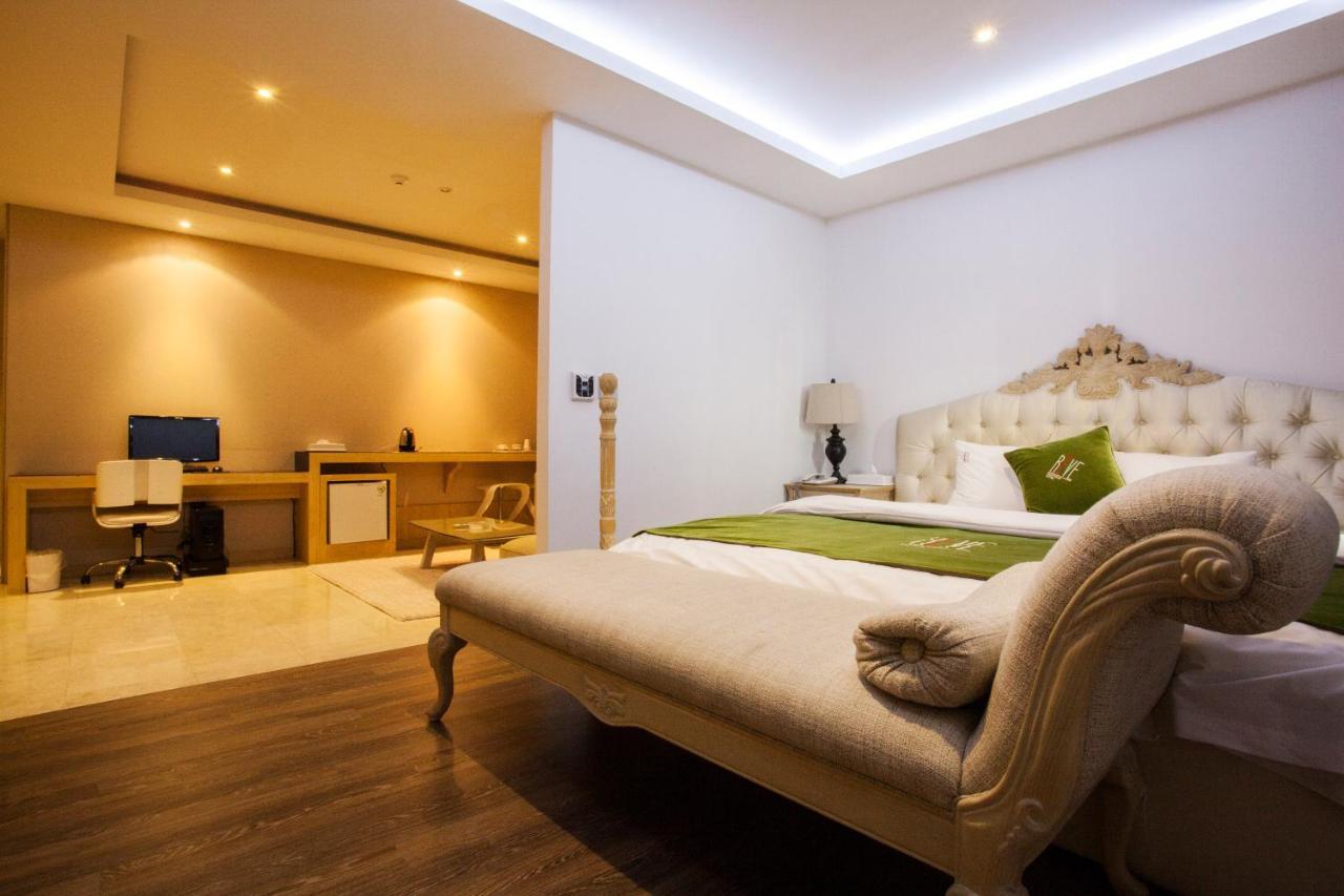 Suwon Reve Hotel Eksteriør billede