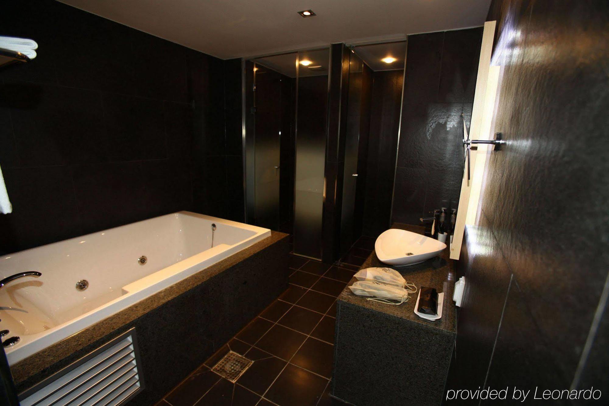 Suwon Reve Hotel Værelse billede